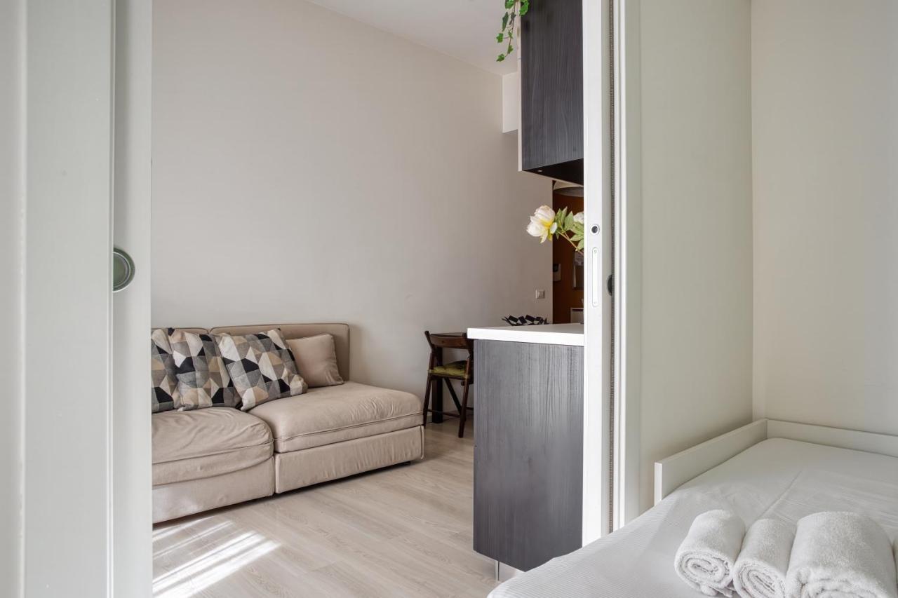 Joivy Vibrant 2Bed Apt With Balcony Mailand Exterior foto